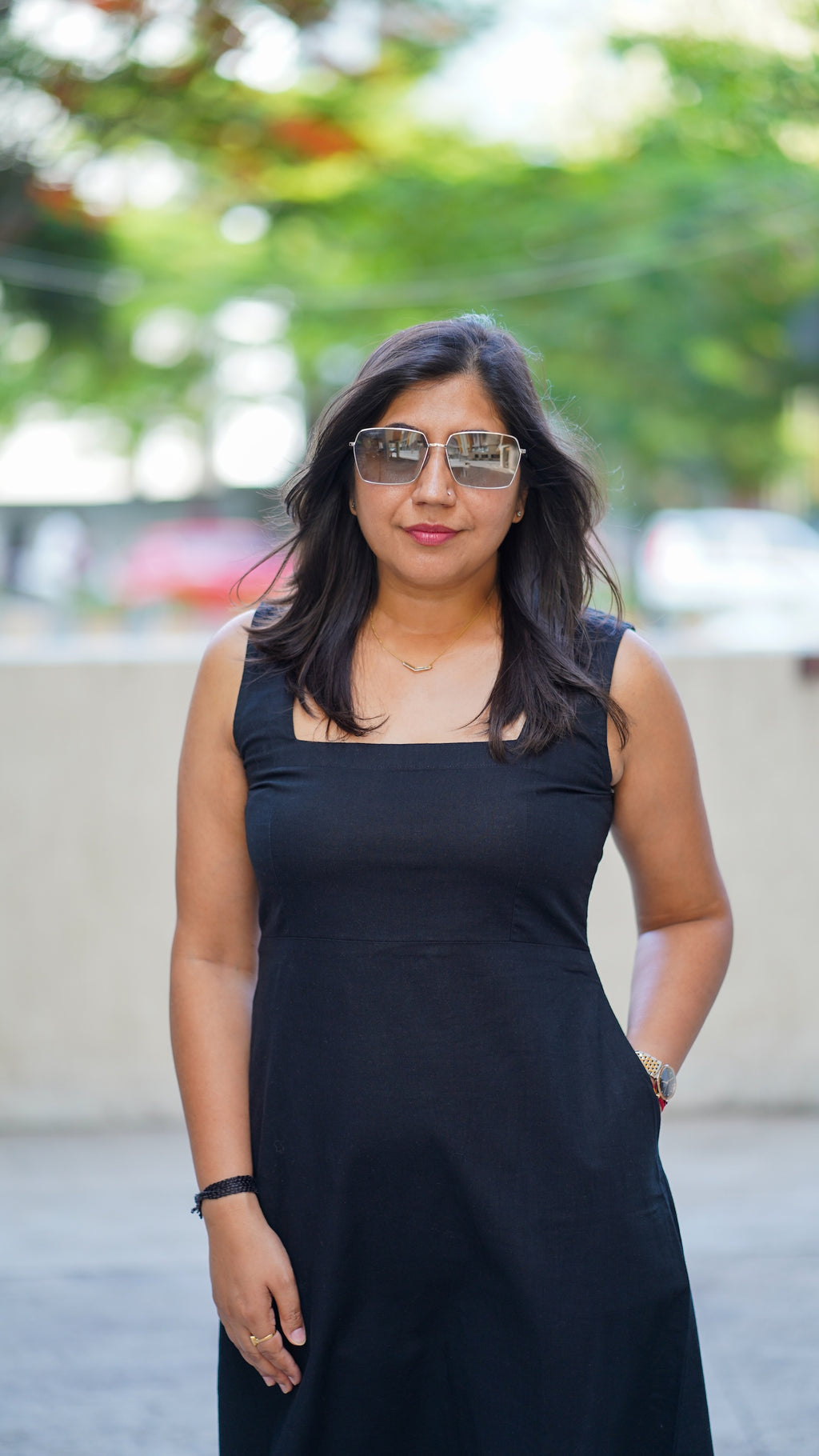 Gupshup: Mid Length Dress in Black