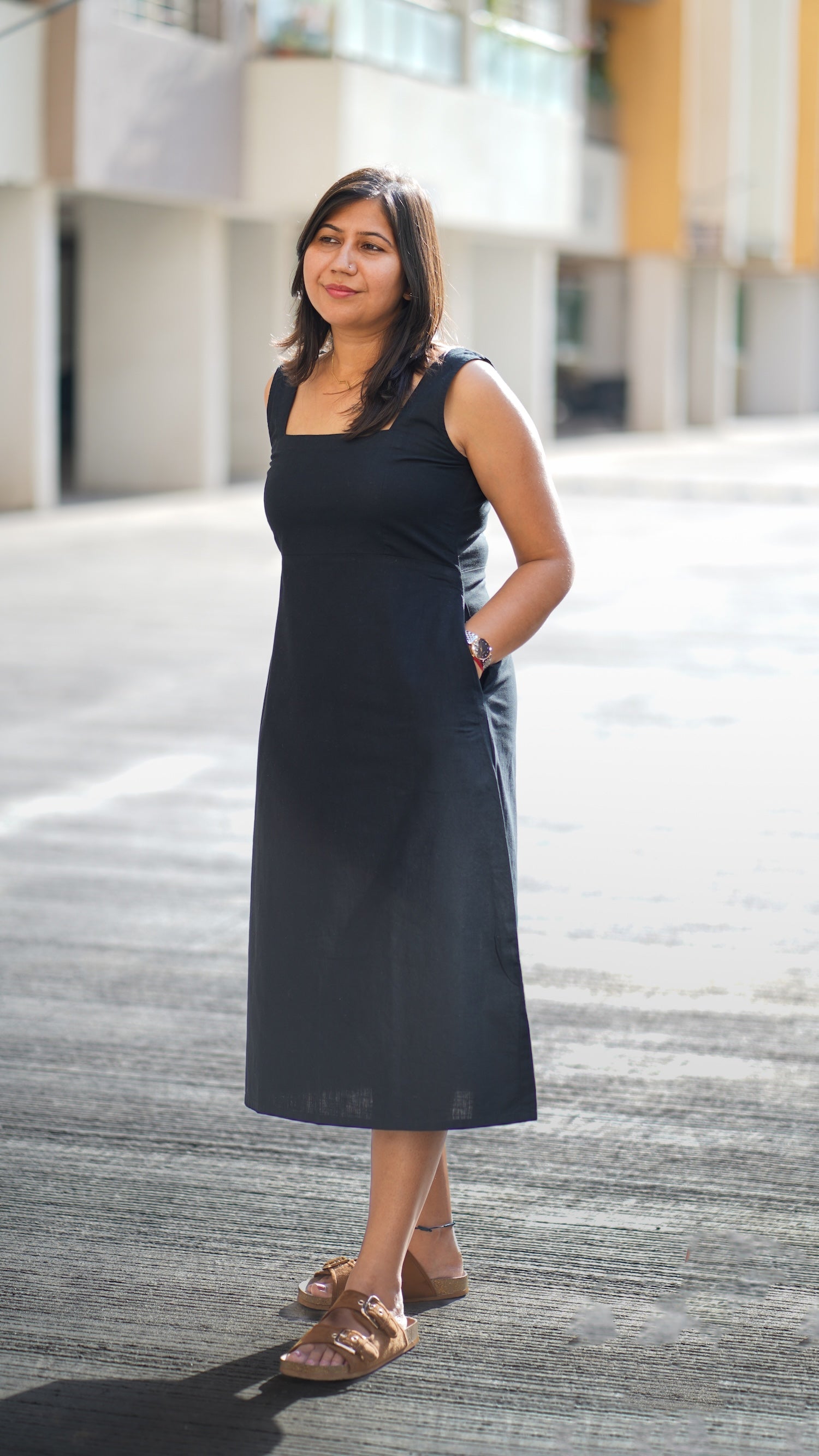 Gupshup: Mid Length Dress in Black