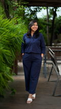 The Calm: Pants in Navy Blue
